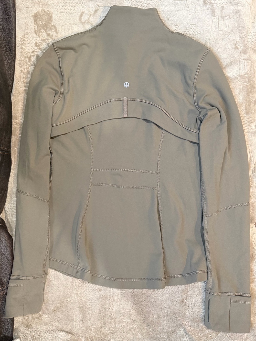 Lululemon jacket - Picture 2 of 3